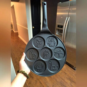 Mini pancakes maker pan home decor fun kids kitchen NEW crofton unicorn alien be